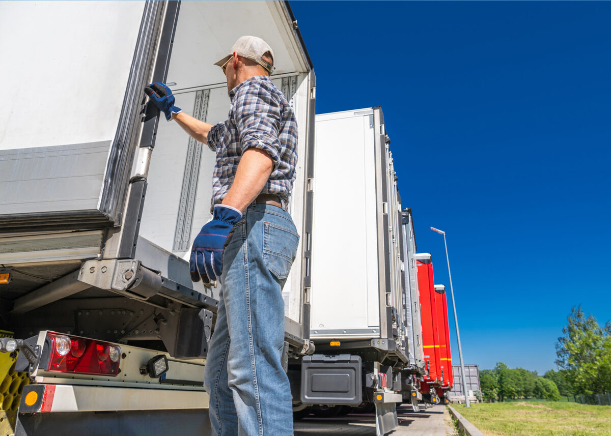 Navigating Career Transitions in the Trucking Industry