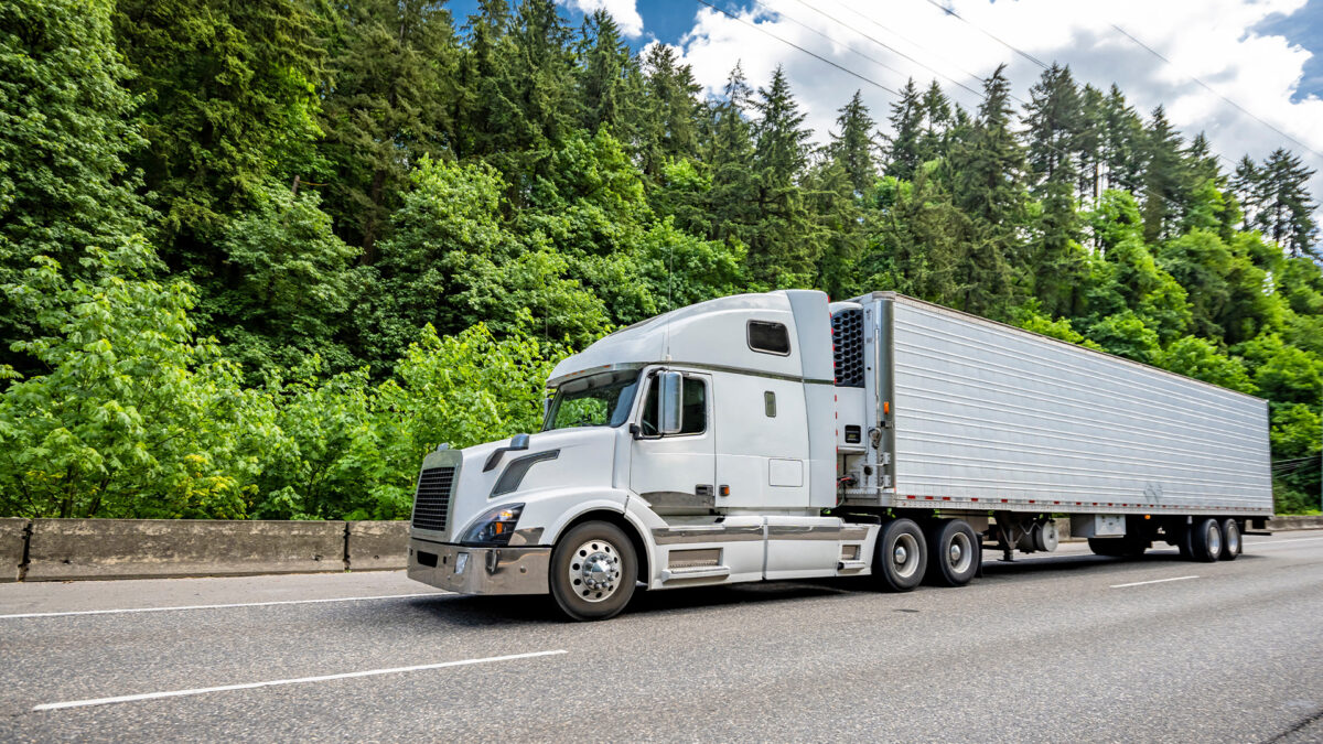 Green Trucking: How to Reduce Your Environmental Impact